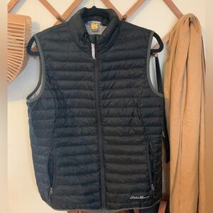 Eddie Bauer puffer vest